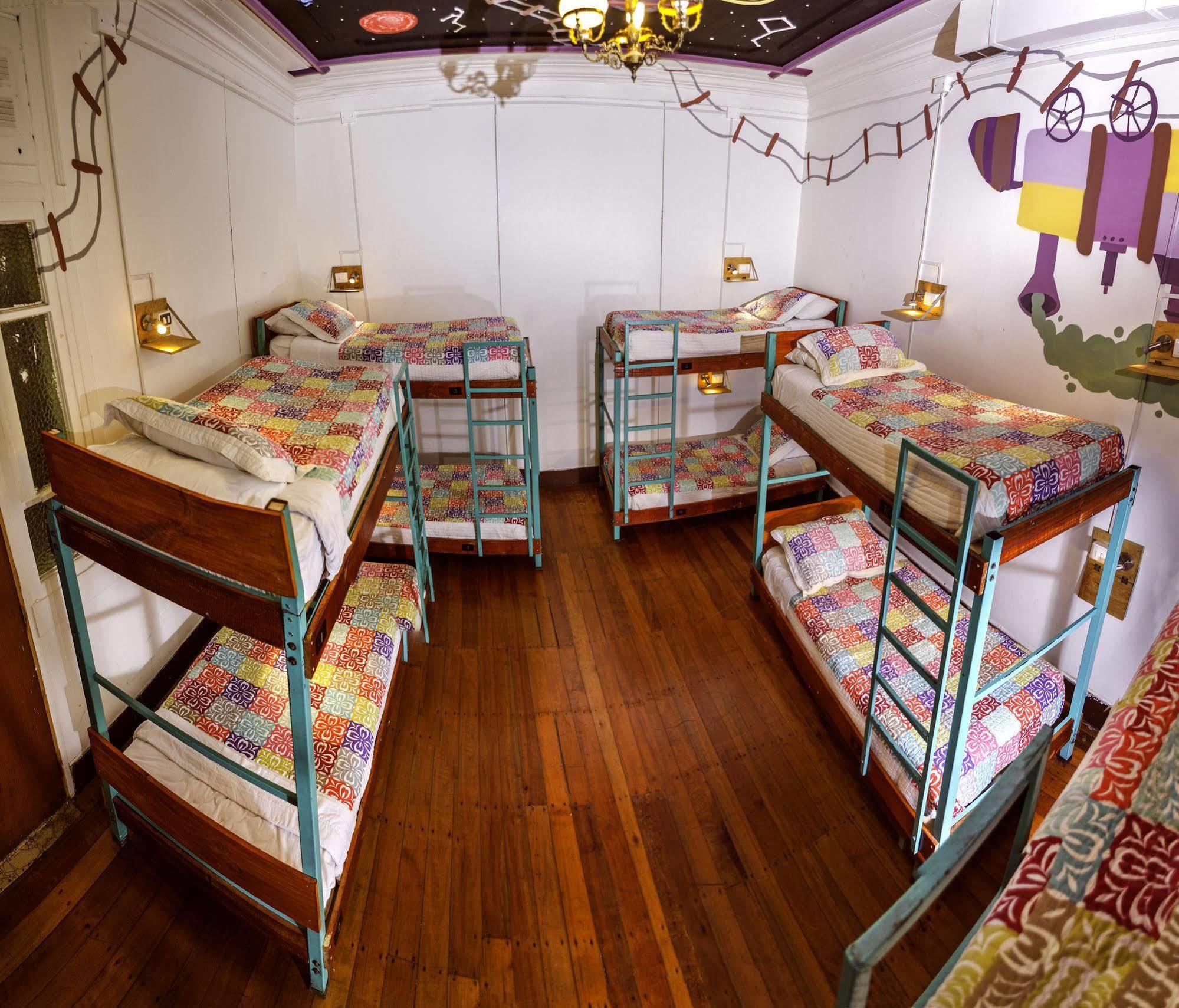 Nomada Eco-Hostal บัลปาราอีโซ ภายนอก รูปภาพ